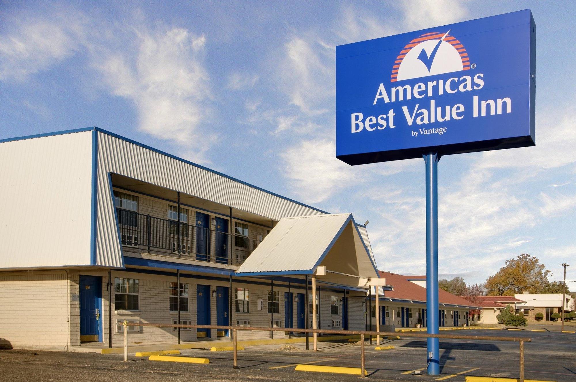 Delux Inn Cleburne Εξωτερικό φωτογραφία